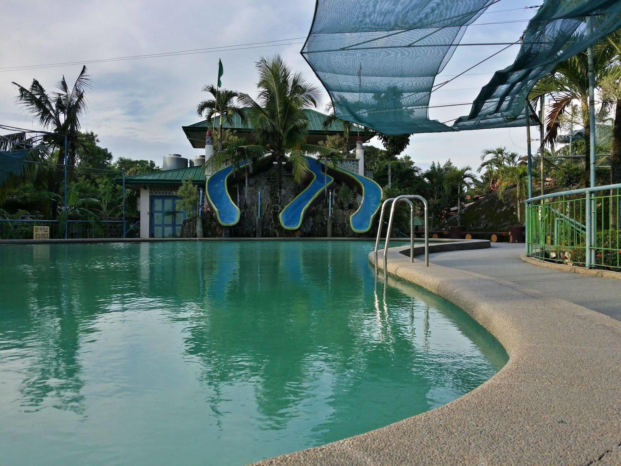 Villa Del Carmen Resort And Restaurant Bulacan Exterior foto